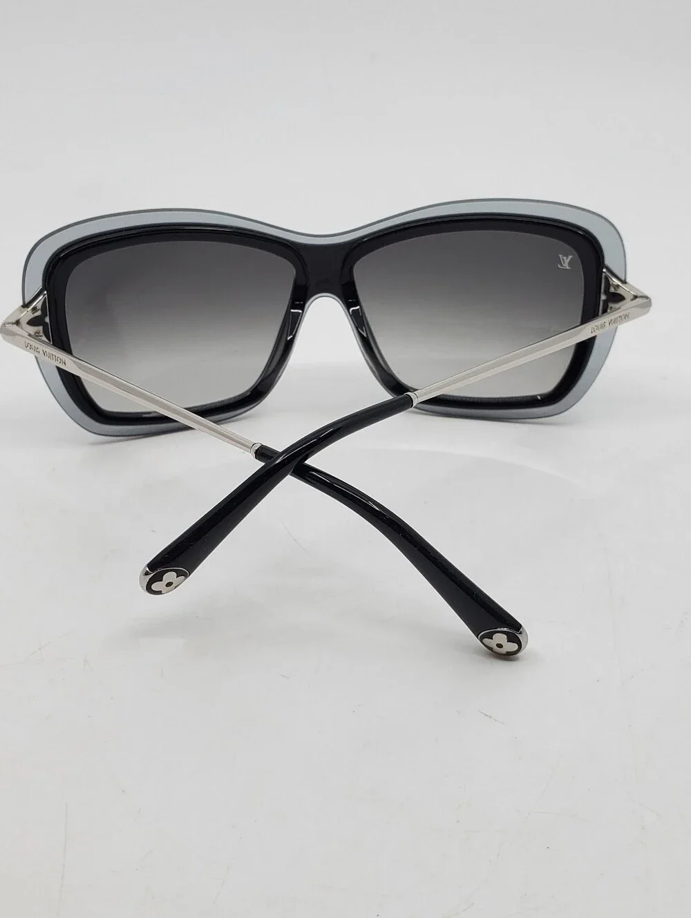 Louis Vuitton Poppy Frame Sunglasses Z049349W